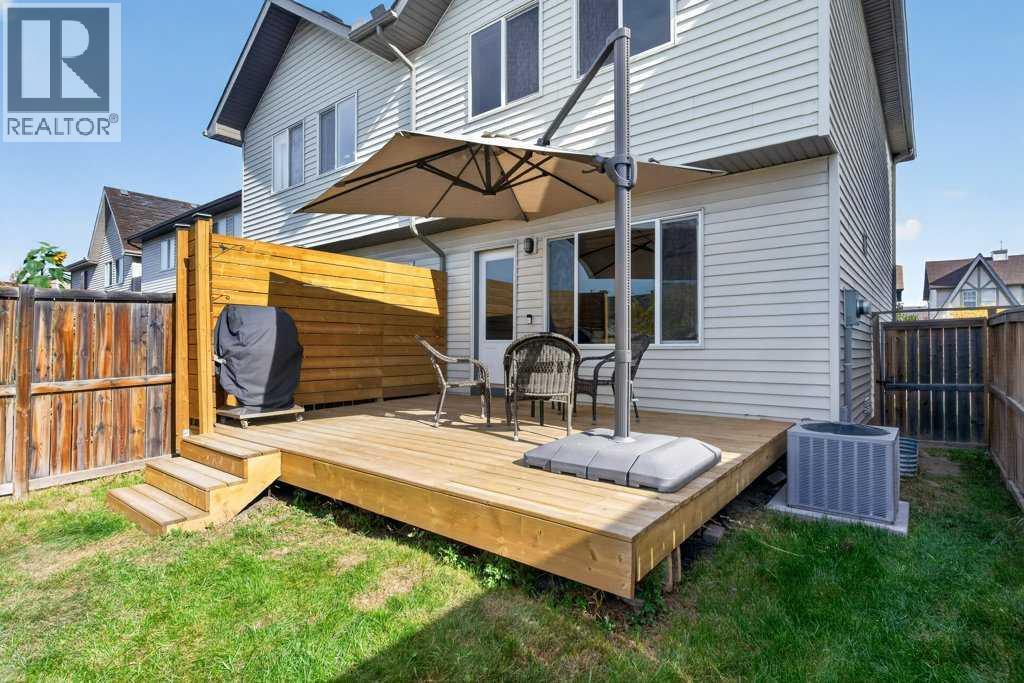 223 Elgin Point SE - Image 36