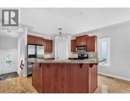 125 25 Avenue NW - photo 3