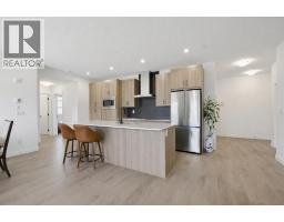 4pc Bathroom - 1207, 55 Lucas Way Nw, Calgary, AB T3P2C7 Photo 8