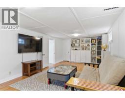 1945 Mountview Crescent NE - photo 14