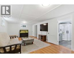 1945 Mountview Crescent NE - photo 15