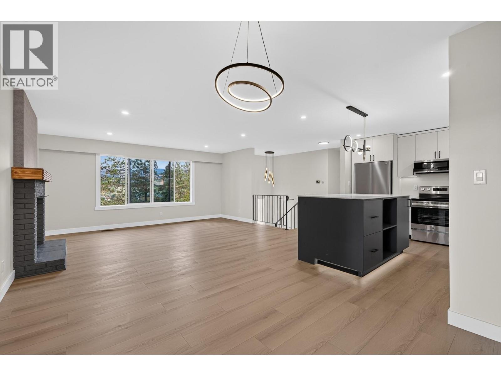 10551 Sherman Drive, Lake Country - Image 1