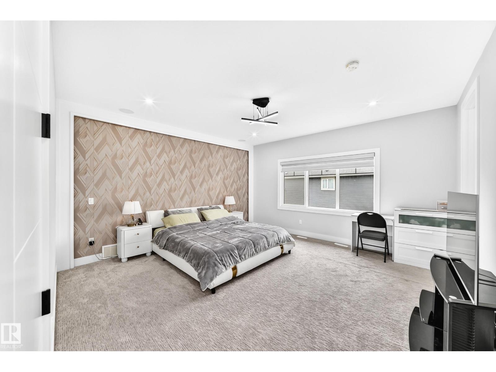 1667 ENRIGHT WY NW - 36