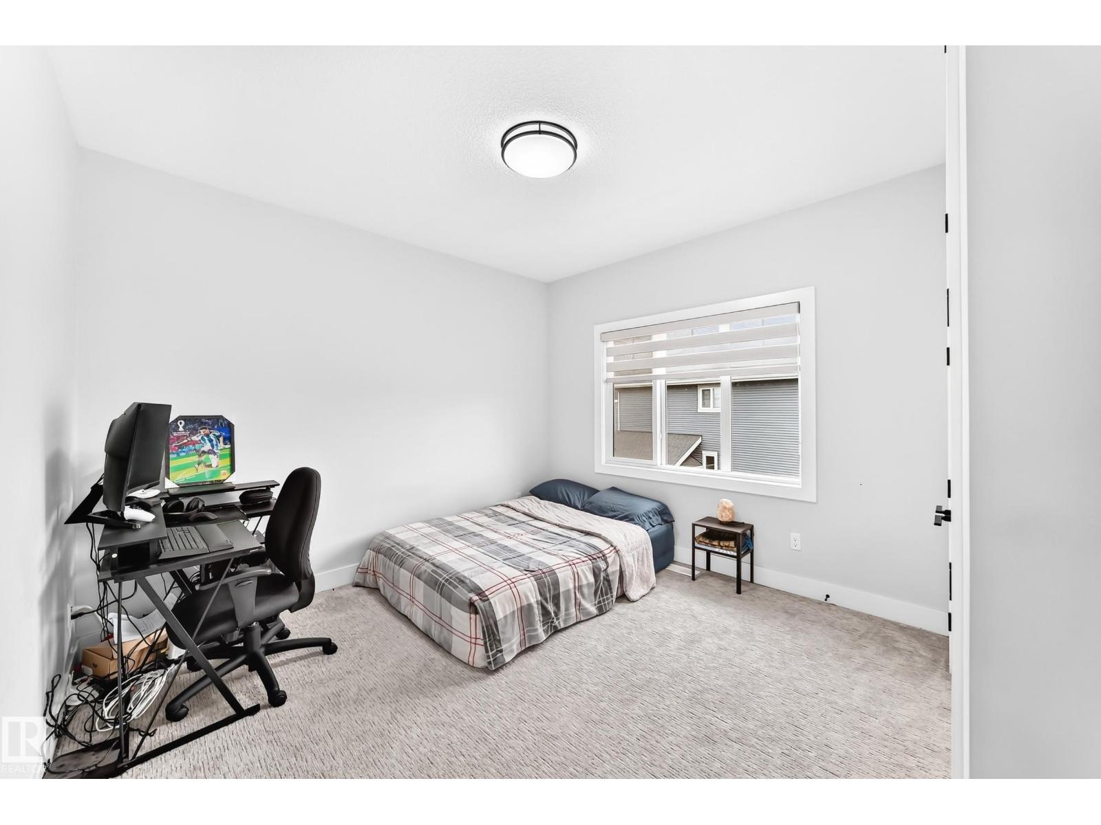 1667 ENRIGHT WY NW - 44