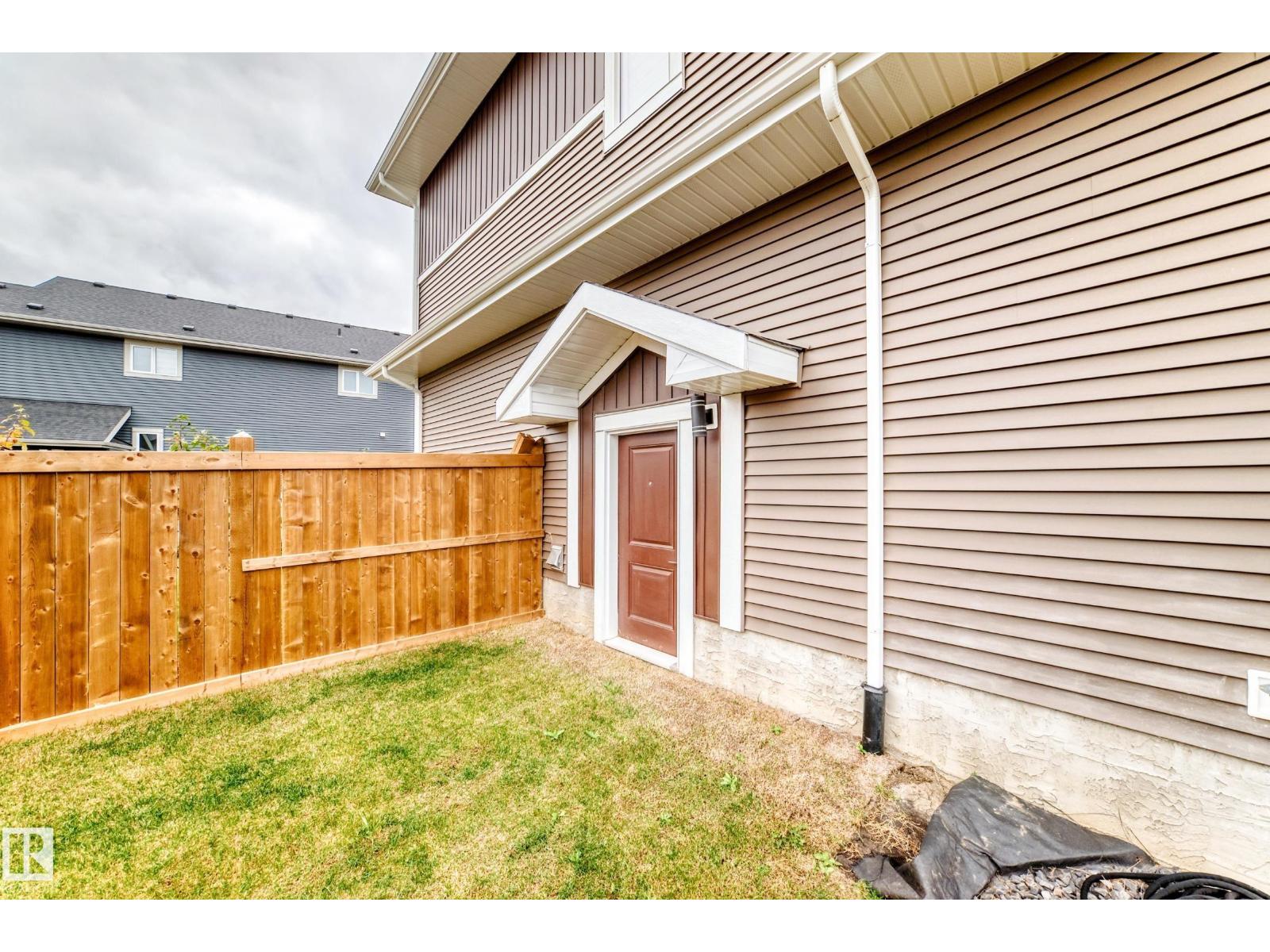 1667 ENRIGHT WY NW - 68