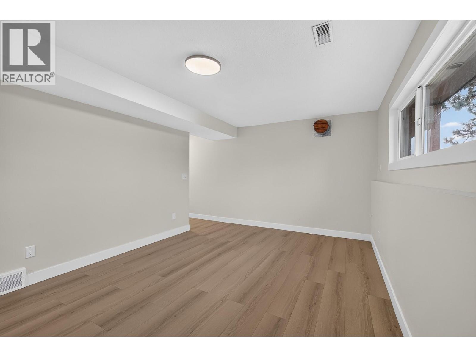 10551 Sherman Drive, Lake Country - Image 1