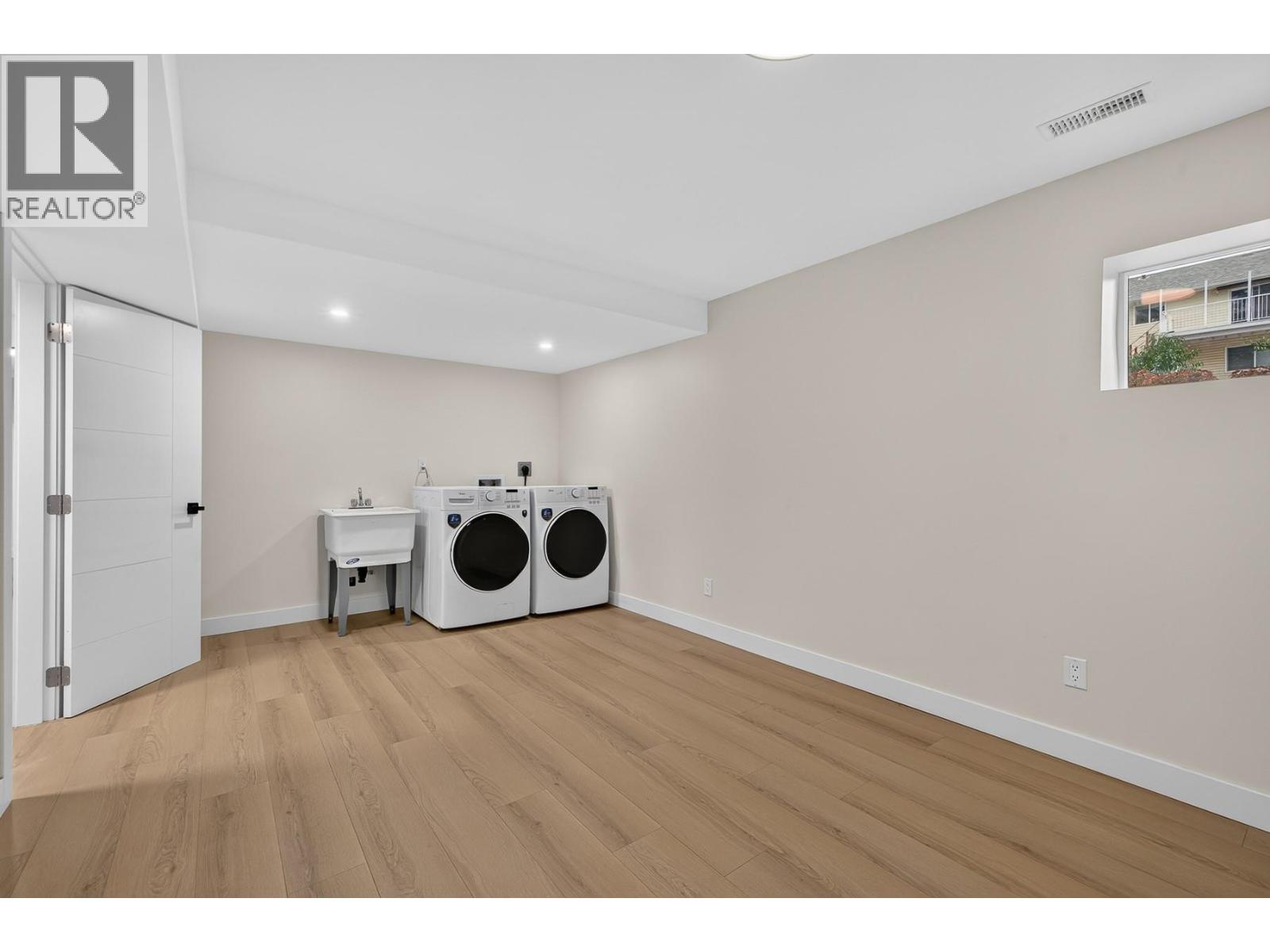 10551 Sherman Drive, Lake Country - Image 1