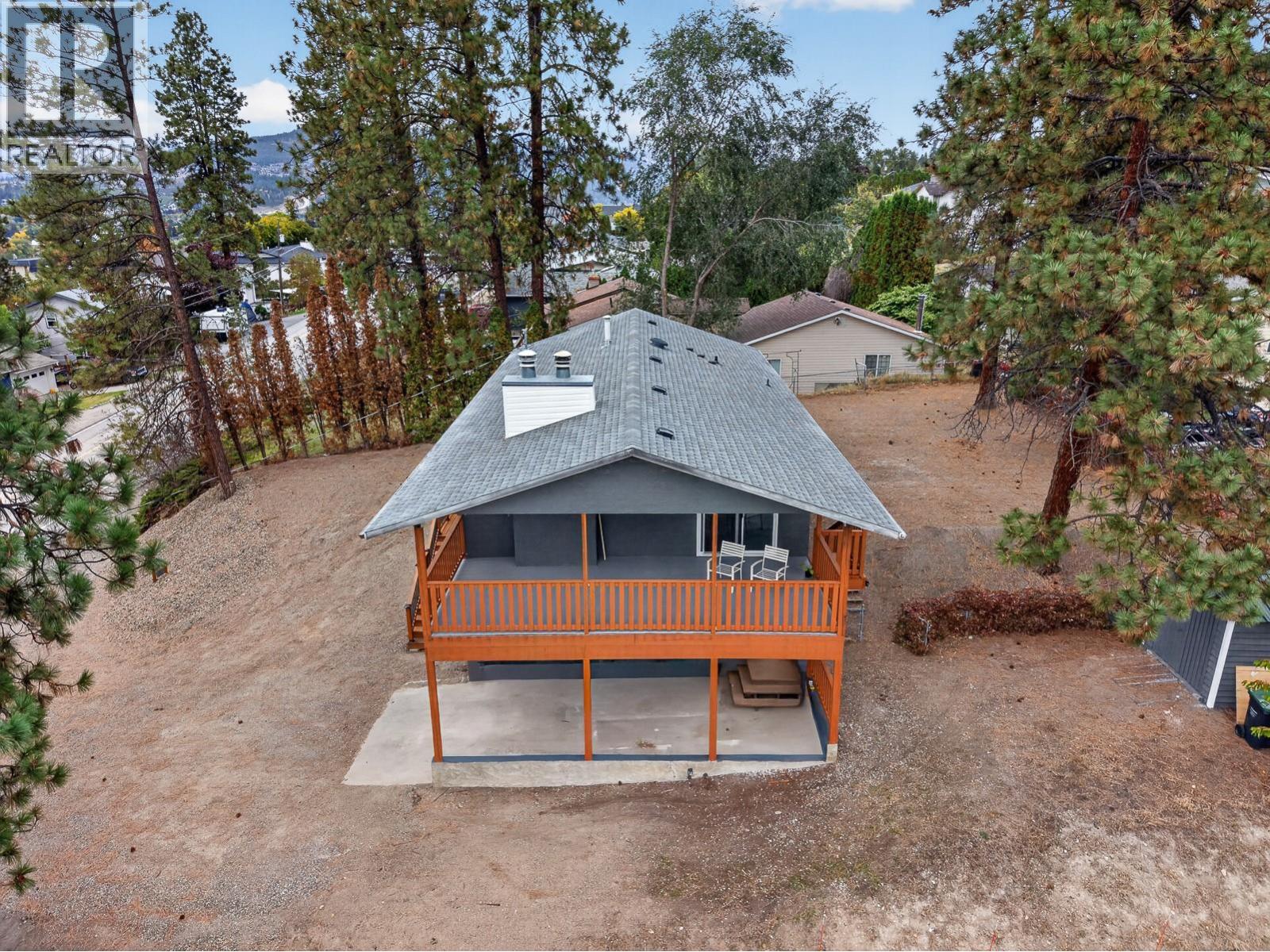 10551 Sherman Drive, Lake Country - Image 1