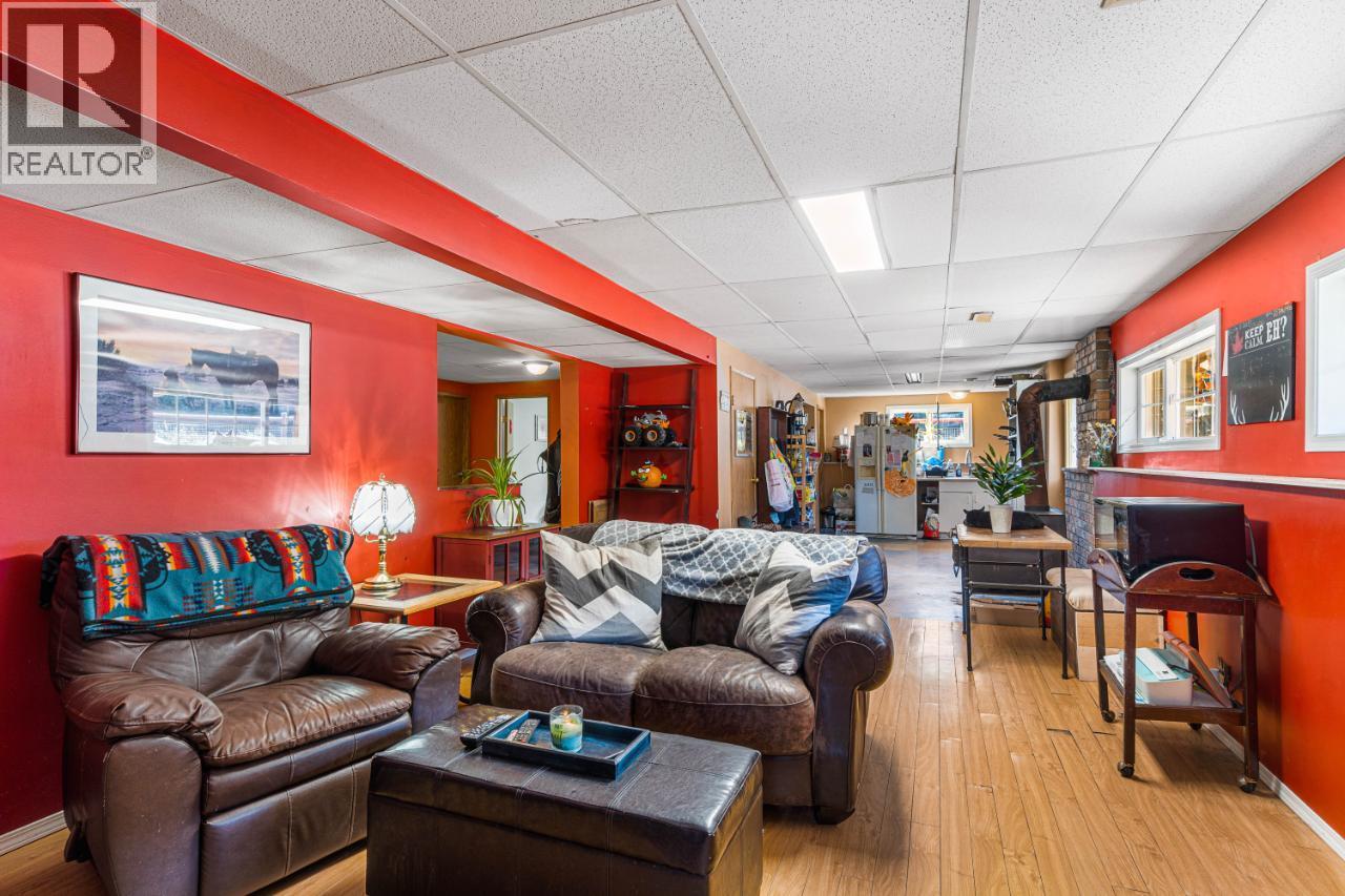 1740 MACAULAY Road - 27