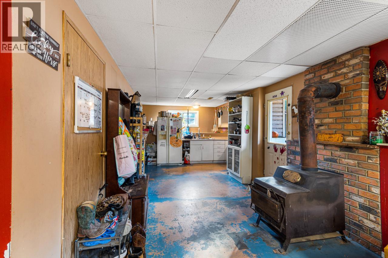 1740 MACAULAY Road - 30