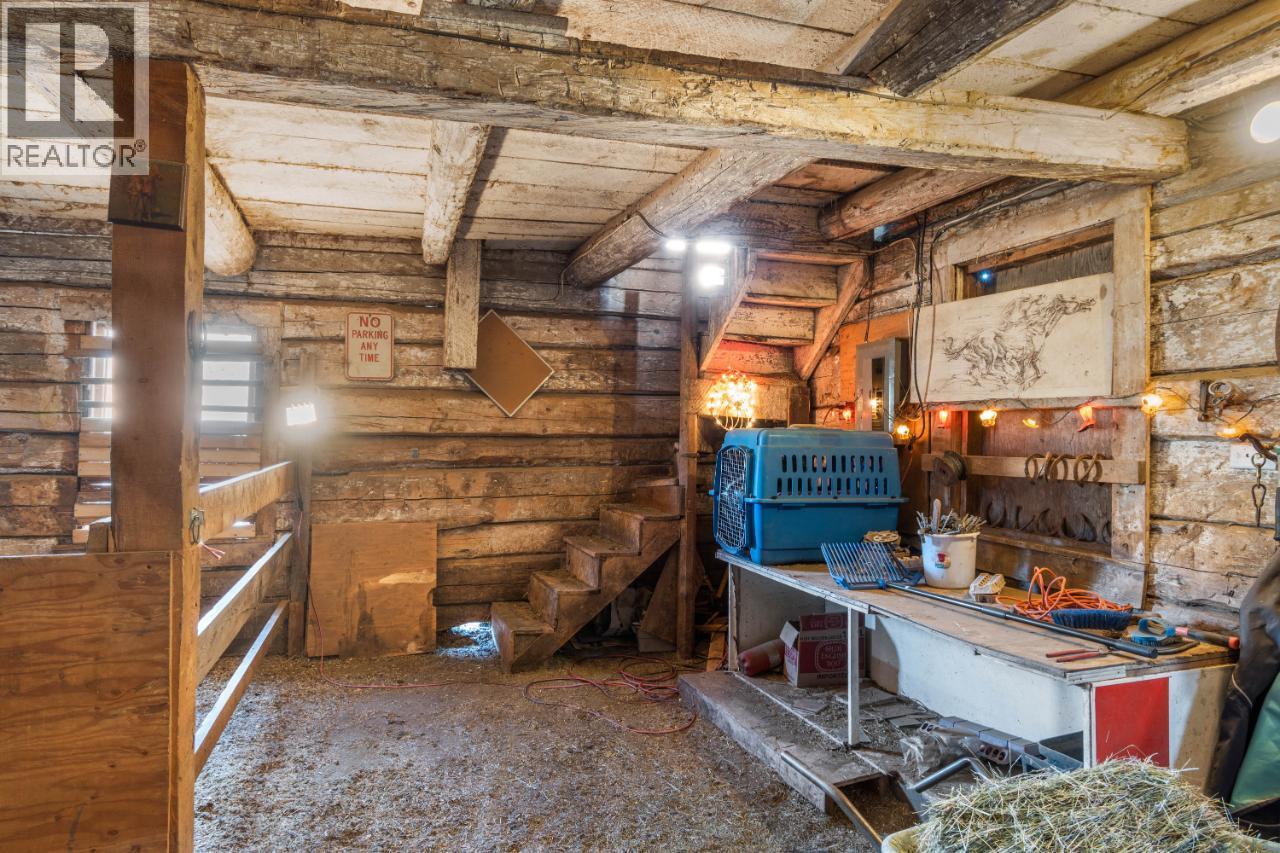 1740 MACAULAY Road - 48
