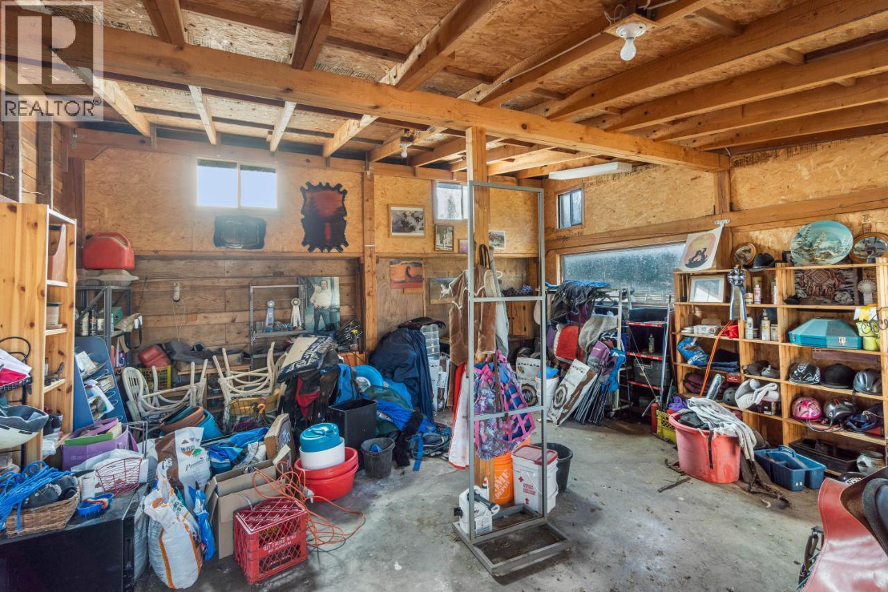  1740 MACAULAY Road, Merritt