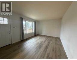 Kitchen - 830 9 Street N, Lethbridge, AB T1H1Z5 Photo 6