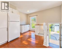 676 Emery Street E, London South, ON N6C2G4 Photo 8
