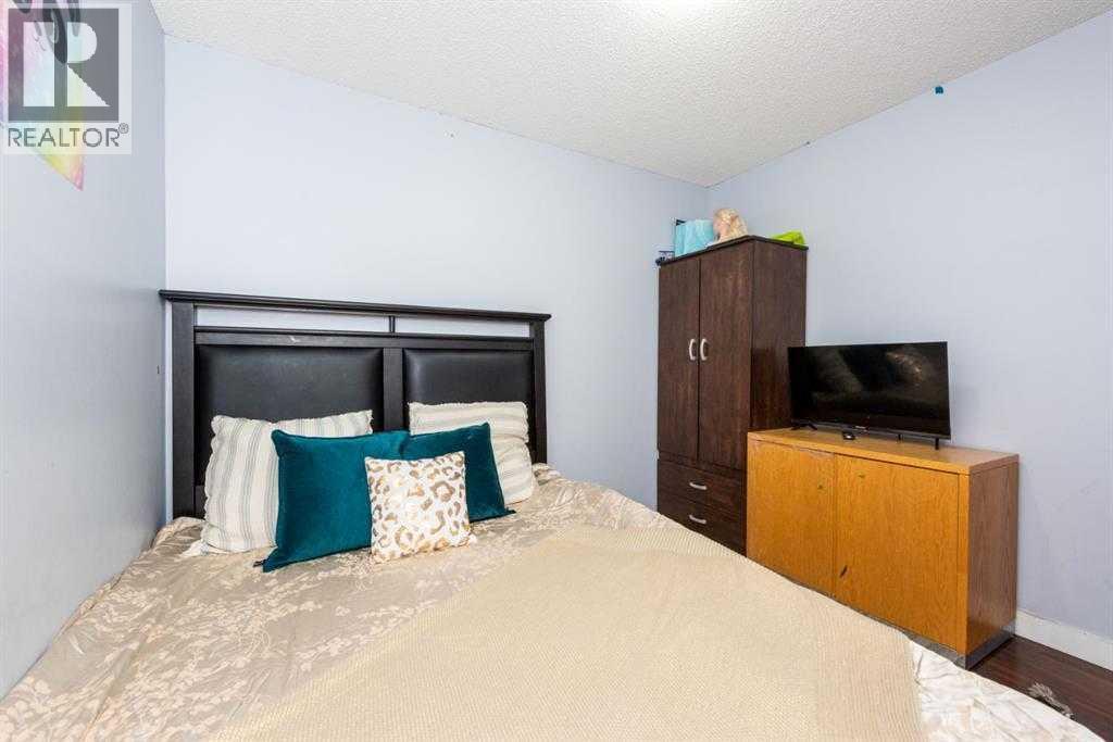 #2212 15 Saddlestone Way NE - 12