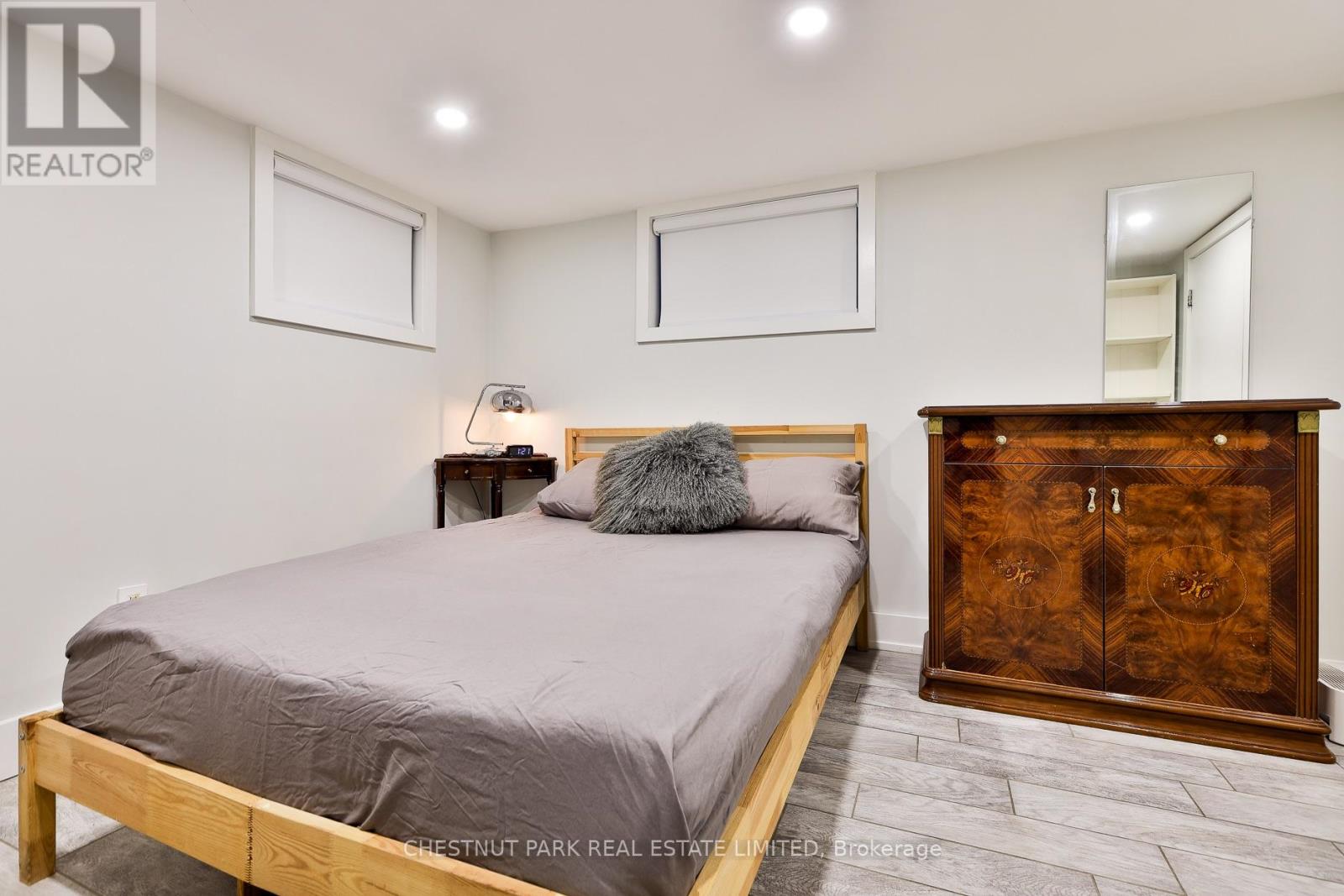95 Parkside Drive — photo 18