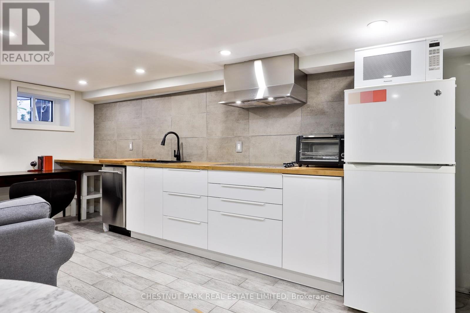REAR - 95 PARKSIDE DRIVE, Toronto (High Park-Swansea) — photo 7