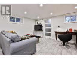 Rear - 95 Parkside Drive, Toronto, ON M6R2Y8 Photo 10