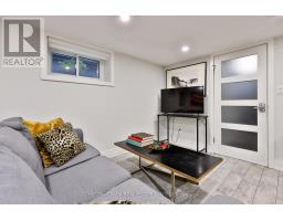 Rear - 95 Parkside Drive, Toronto, ON M6R2Y8 Photo 14
