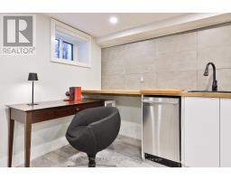 Rear - 95 Parkside Drive, Toronto, ON M6R2Y8 Photo 9