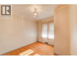 11 Crestwood Avenue, Kitchener, ON N2H4K6 Photo 12