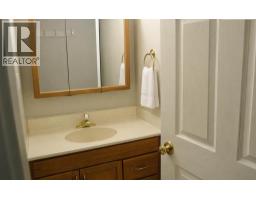 39 Meadowlark Boulevard N - photo 24