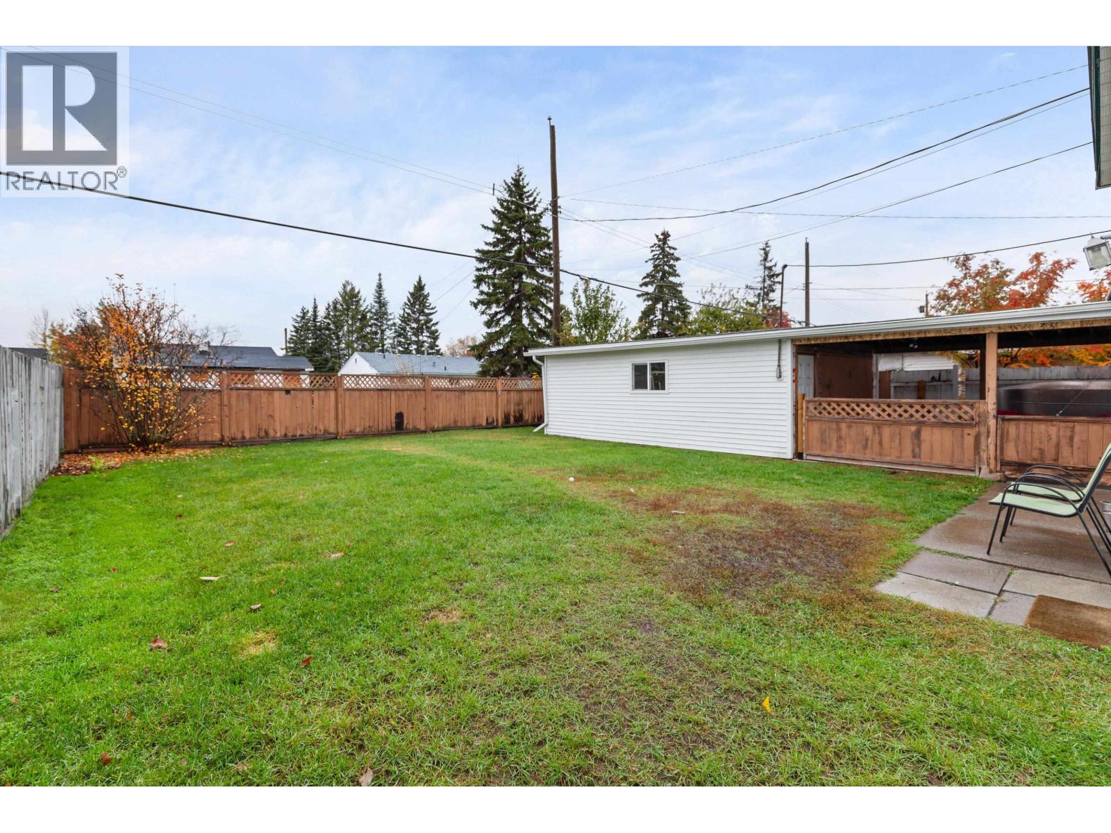 905 HARPER STREET - 28