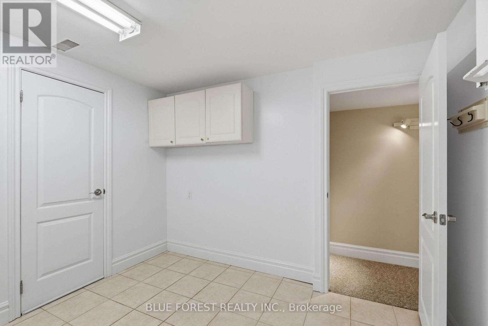 465 Averill Crescent — photo 40
