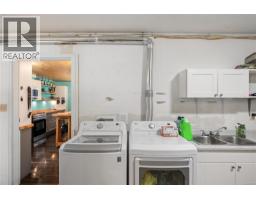 848 Superior Dr, Campbell River, BC V9W7H3 Photo 33