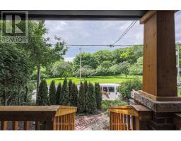 Rear - 95 Parkside Drive, Toronto, ON M6R2Y8 Photo 35