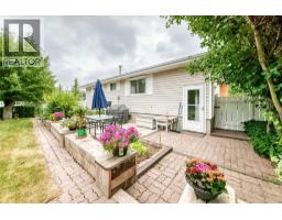 1 Cochrane Crescent - photo 37