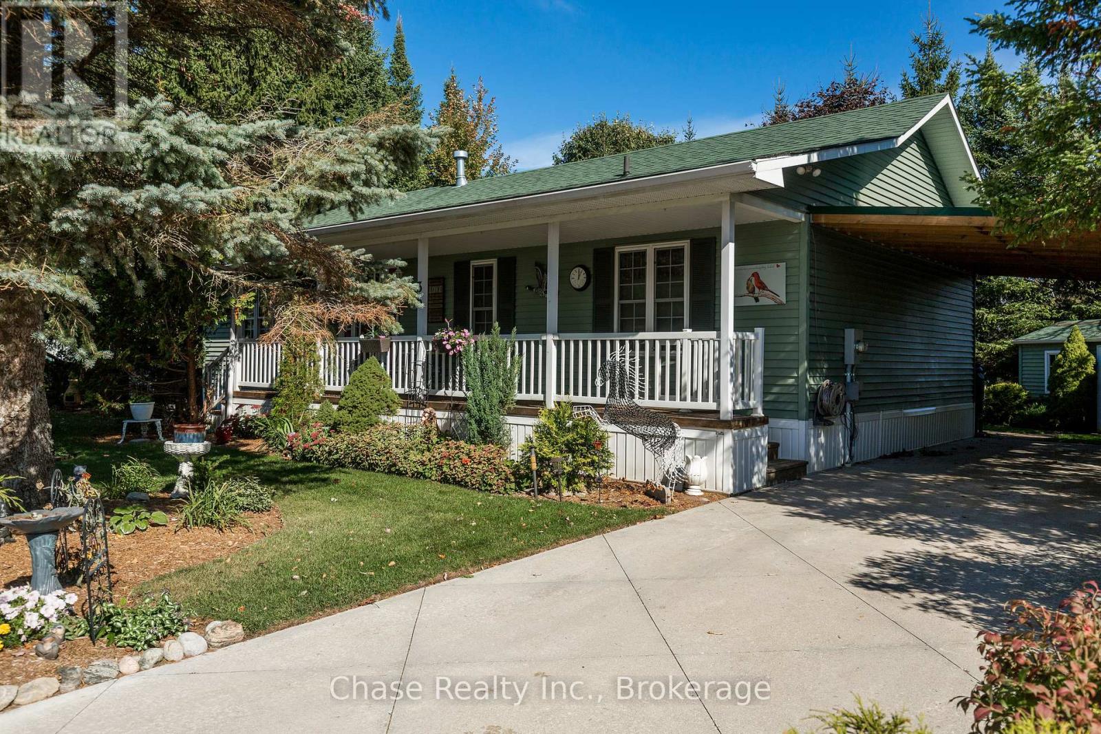 36 TOPAZ STREET, Wasaga Beach