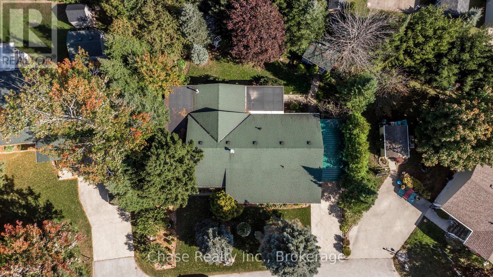 36 Topaz Street — photo 20
