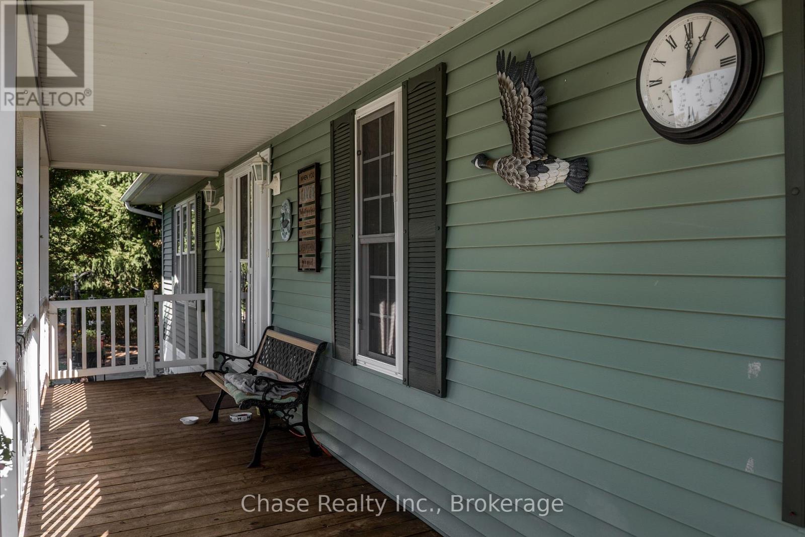 36 TOPAZ STREET, Wasaga Beach — photo 3