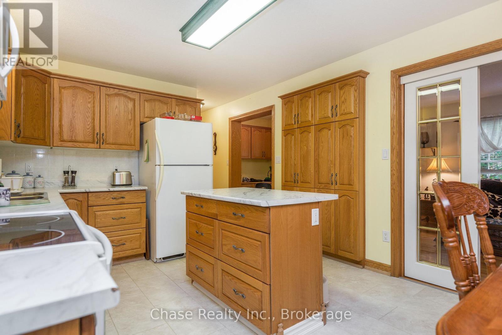 36 TOPAZ STREET - 8