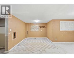 5114 Bowness Road NW - photo 33