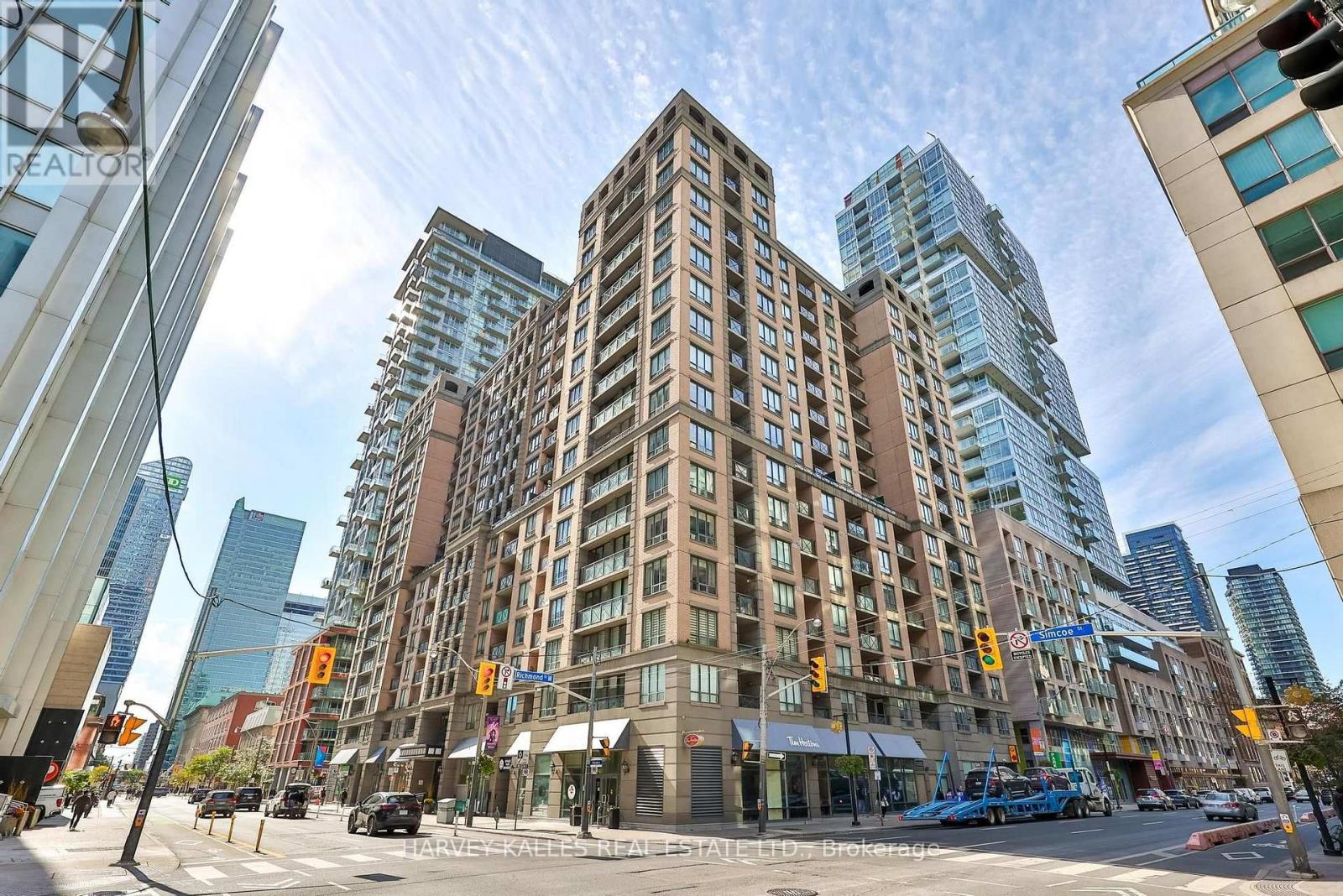 #515 140 SIMCOE STREET - 3