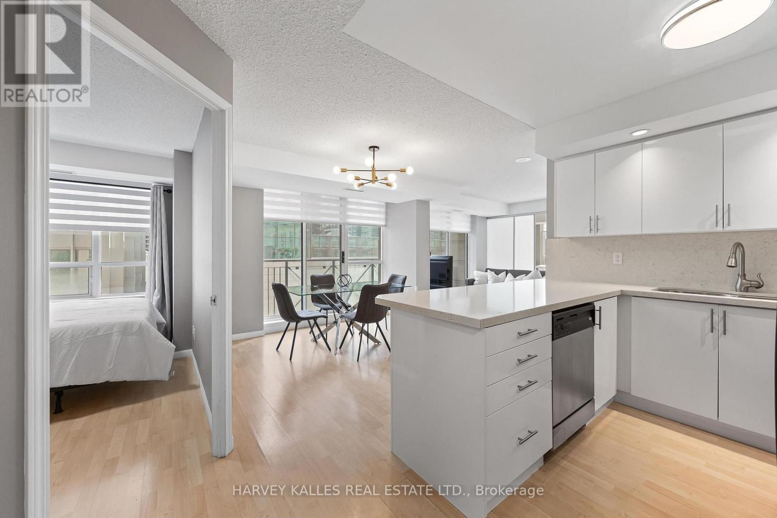 515 - 140 SIMCOE STREET, Toronto (Waterfront Communities) — photo 9