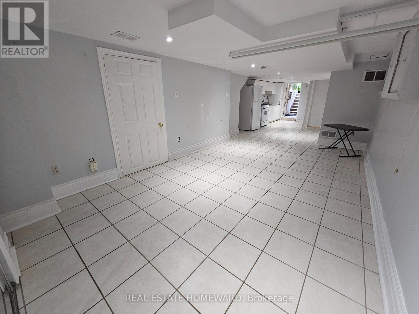 19 Keystone Avenue — photo 17