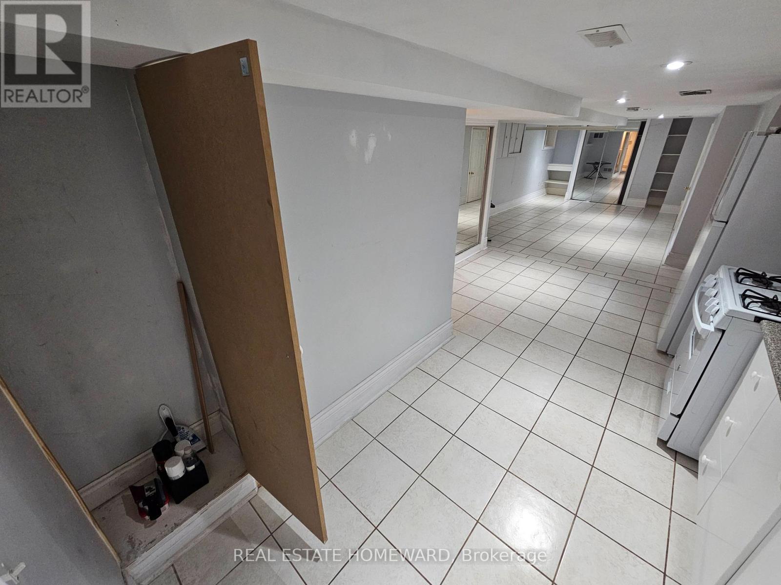 LOWER LEVEL - 19 KEYSTONE AVENUE, Toronto (East End-Danforth) — photo 7