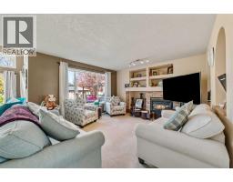 4pc Bathroom - 27 Fairmont Garden Road S, Lethbridge, AB T1K7L2 Photo 7