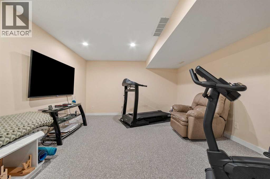 27 Fairmont Garden Road S - 26