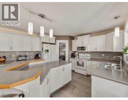 27 Fairmont Garden Road S, Lethbridge, AB T1K7L2 Photo 38