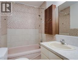Primary Bedroom - 1614 Richardson St, Victoria, BC V8S1R4 Photo 16