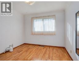 Family room - 1614 Richardson St, Victoria, BC V8S1R4 Photo 17