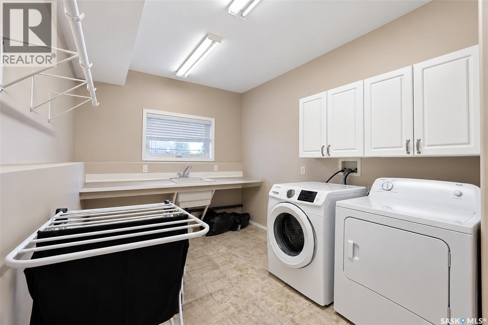 607 4th STREET W - 42