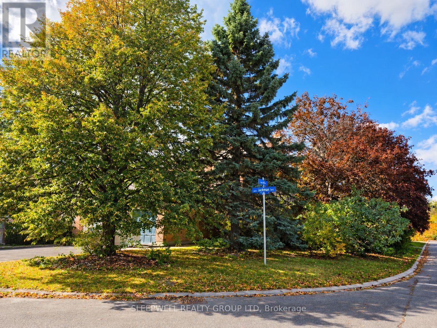 2 Jackman Terrace — photo 17
