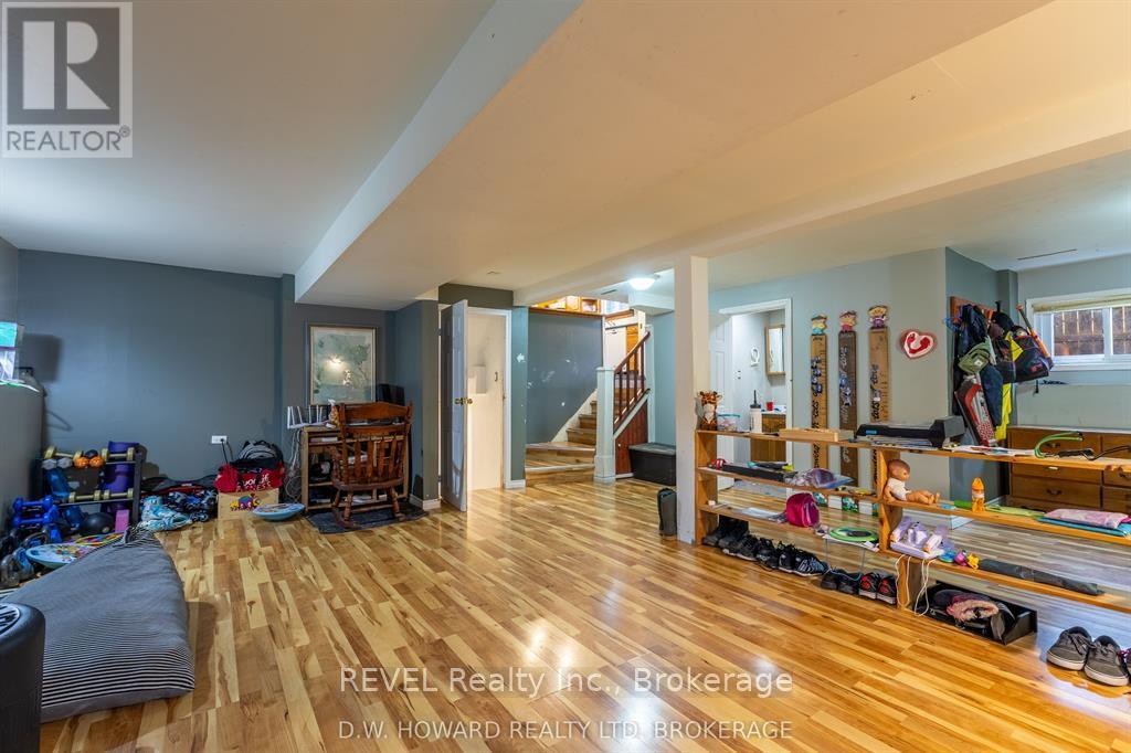 7116 Harriman Street — photo 20
