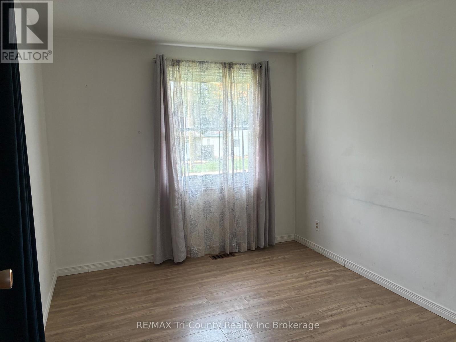 10 Elizabeth Street — photo 18