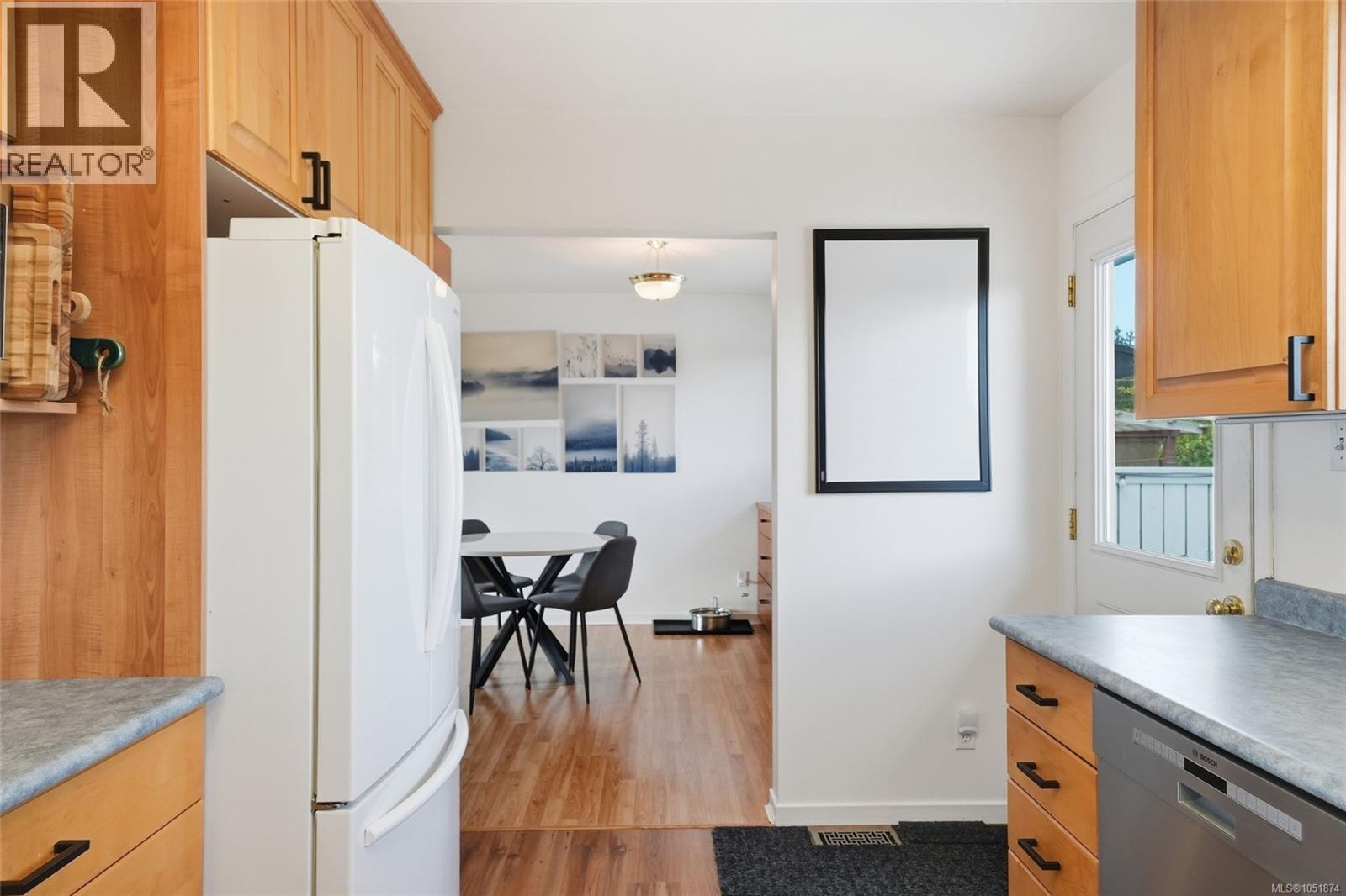 1088 Nelson St - Image 27